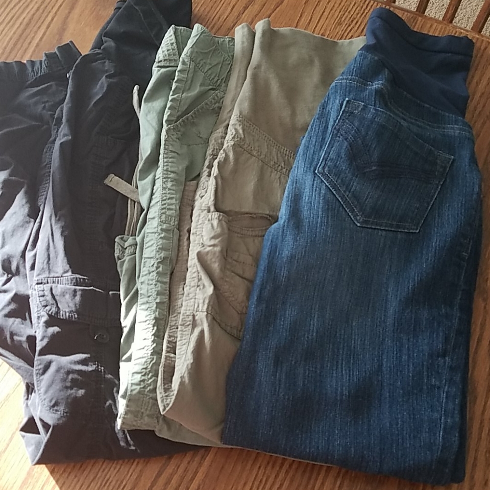 Bundle of 4 maternity crops/capri